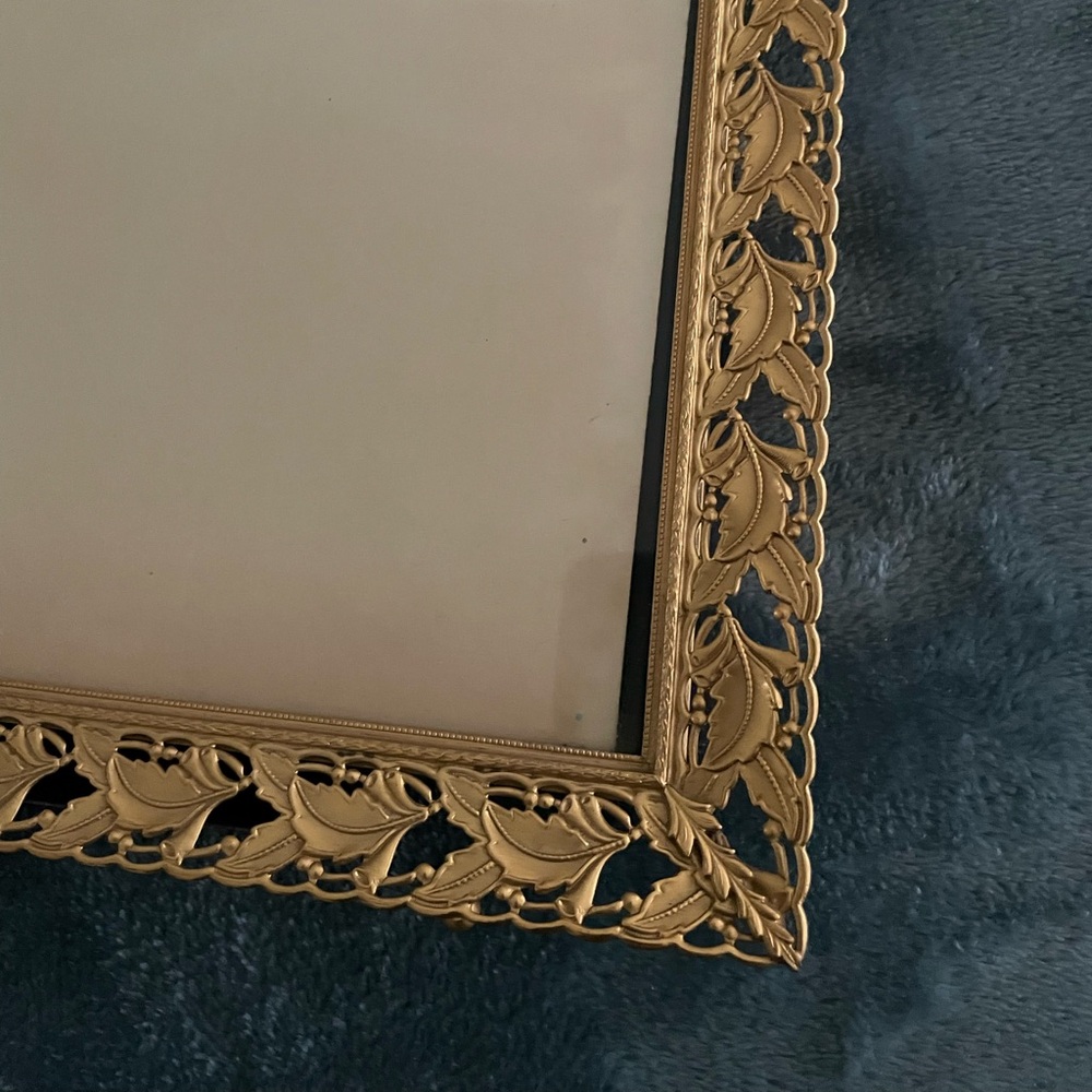 VTG Filigree metal picture frame holds 8”x10” photo